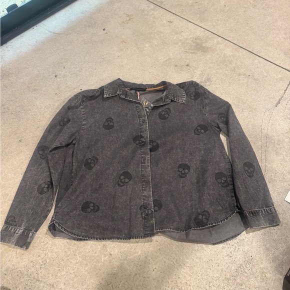 Jane and Delancey Jackets & Blazers - Women’s Skull Print Gray Denim button up